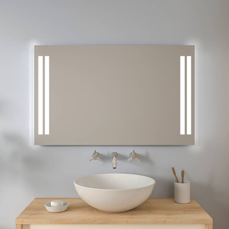 Spiegel beleuchtet Toke