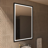 Spiegel mit rahmenförmiger schwarzer Lackierung - Ova