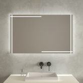 Schicker Badezimmerspiegel LED Halla
